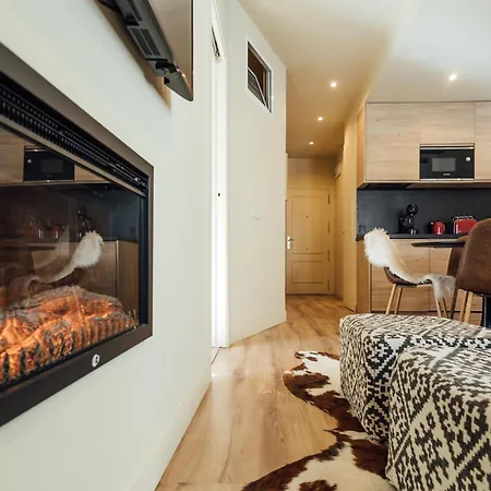 Lujo A Pie De Pista En Plaza Andalucia, *