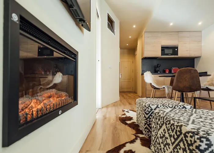 Lujo A Pie De Pista En Plaza Andalucía, *